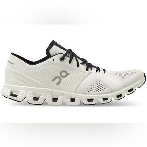 On Cloud X - White with Black - 8.5M